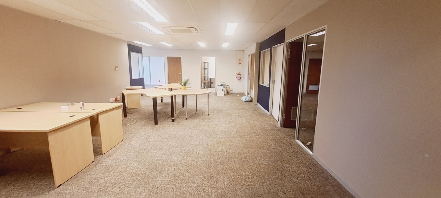 To Let commercial Property for Rent in Bo Oakdale Western Cape